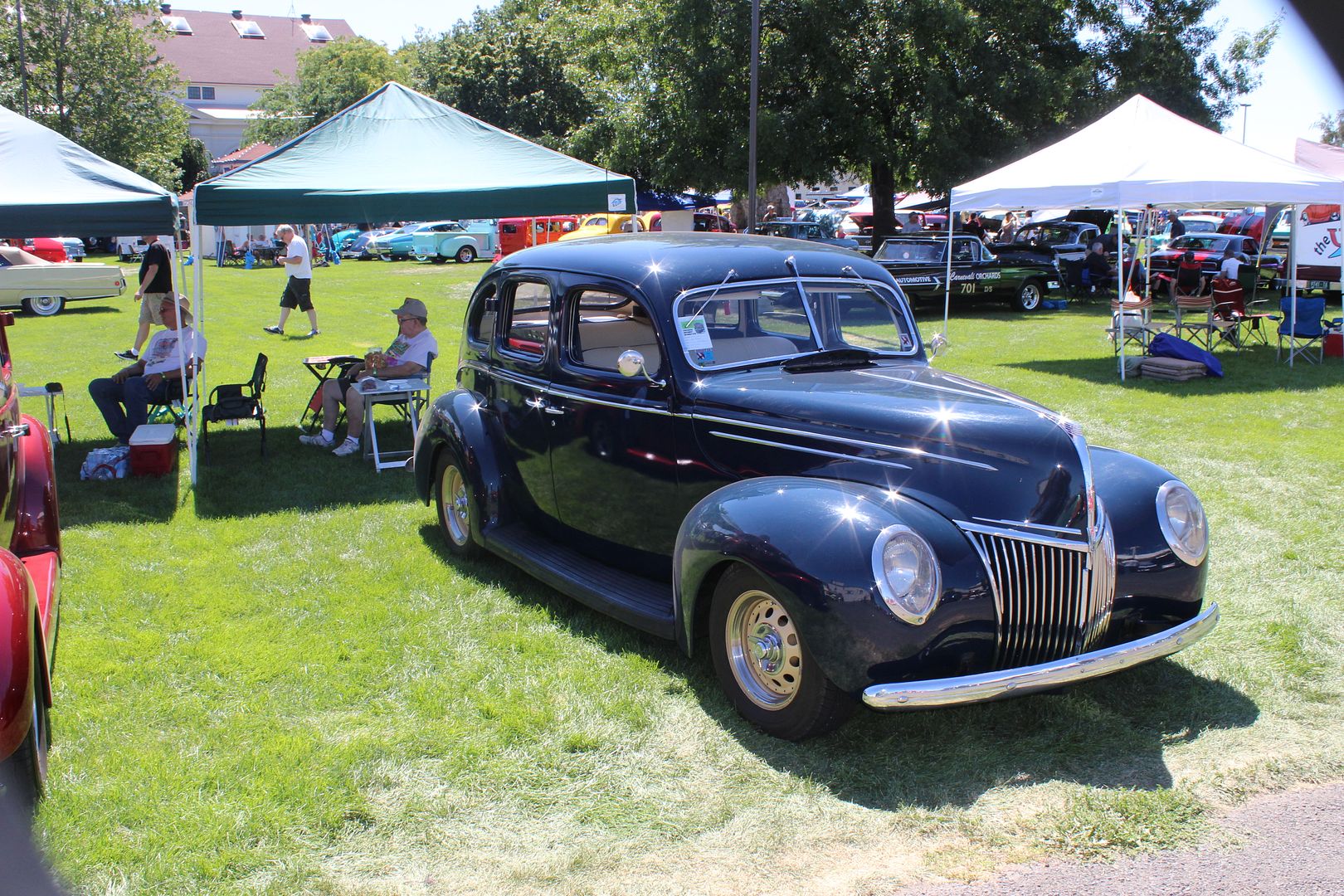 Features - cars at the 2016 Vintiques Northwest | The H.A.M.B.